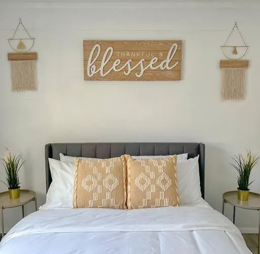 Sparkling Guest Home 2 Bedroom-15 Minutes To Clearwater Beach